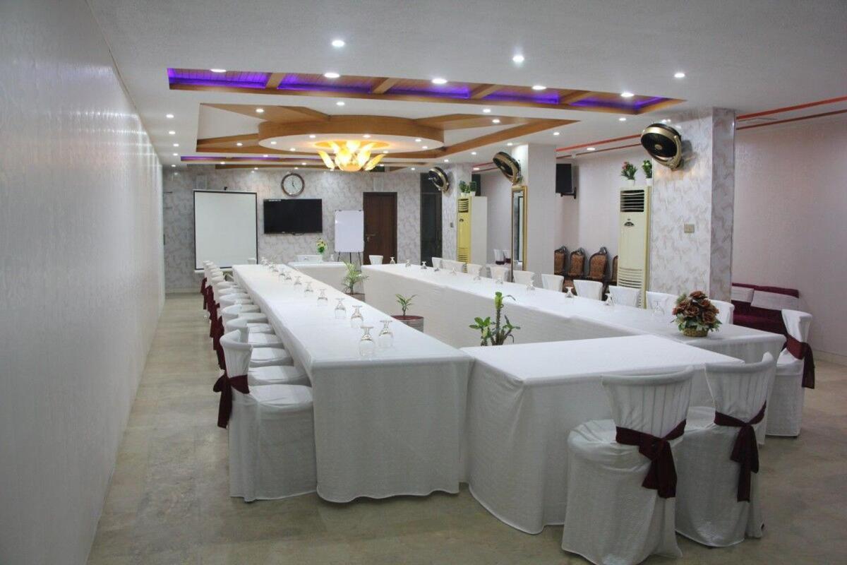 Hotel The Leschanze Lahore Exterior foto
